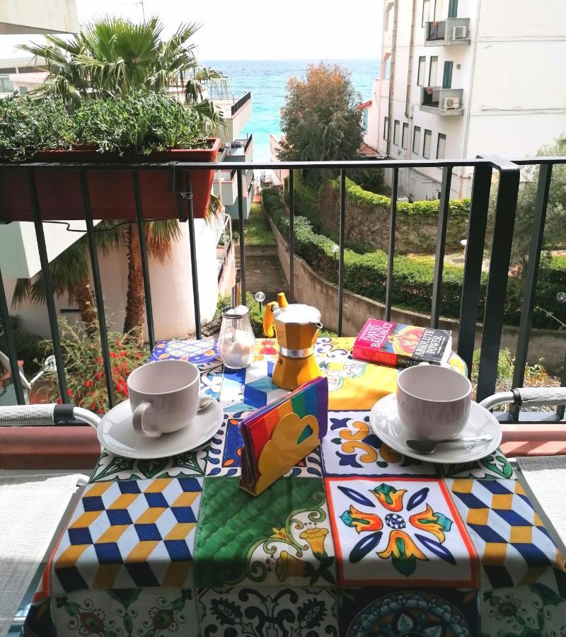 Oltremare Taormina Letojanni Apartment Exterior photo